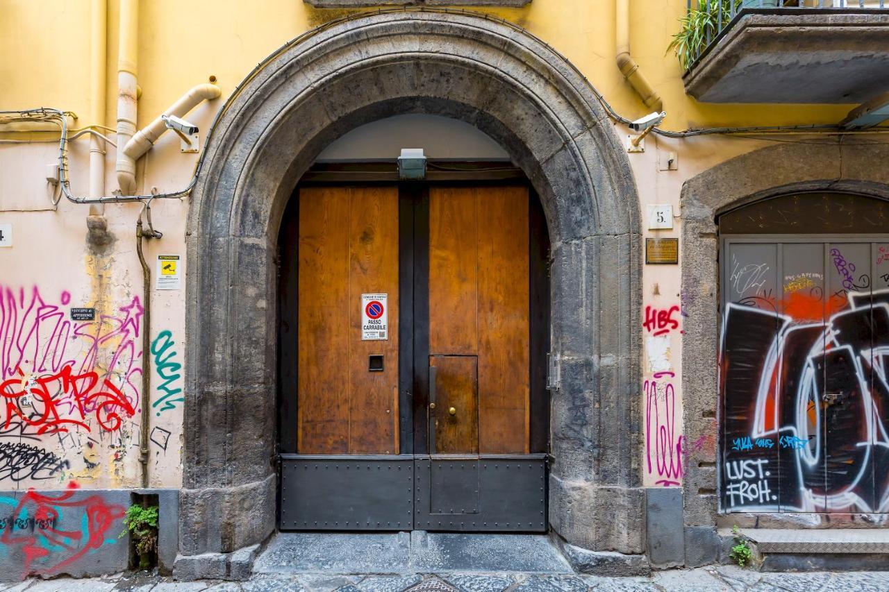 San Marcellino Cool And Central By Napoliapartments Bagian luar foto