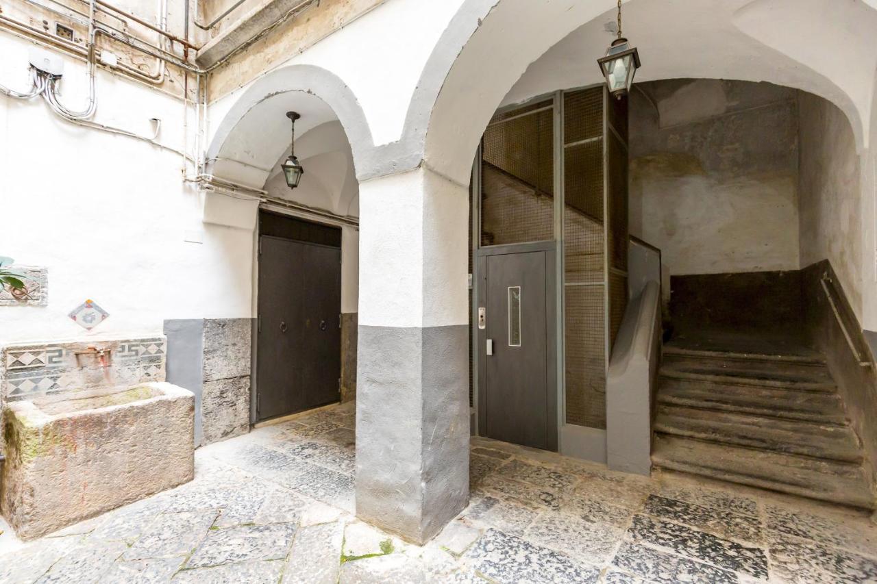 San Marcellino Cool And Central By Napoliapartments Bagian luar foto